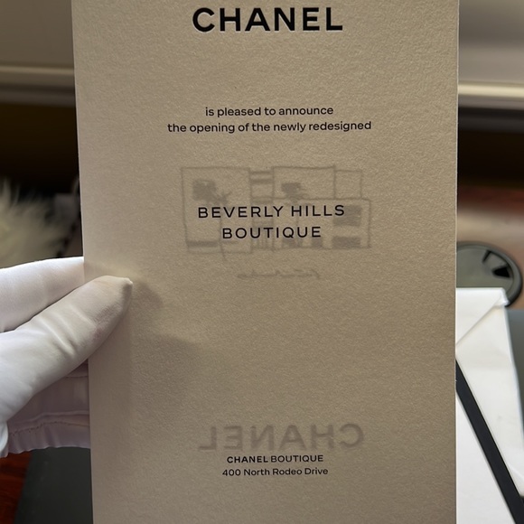 CHANEL NOTEBOOK- Blank Chanel Notebook 8.25”H x 5.10” W x .25” D White Pages NIE - Picture 10 of 16